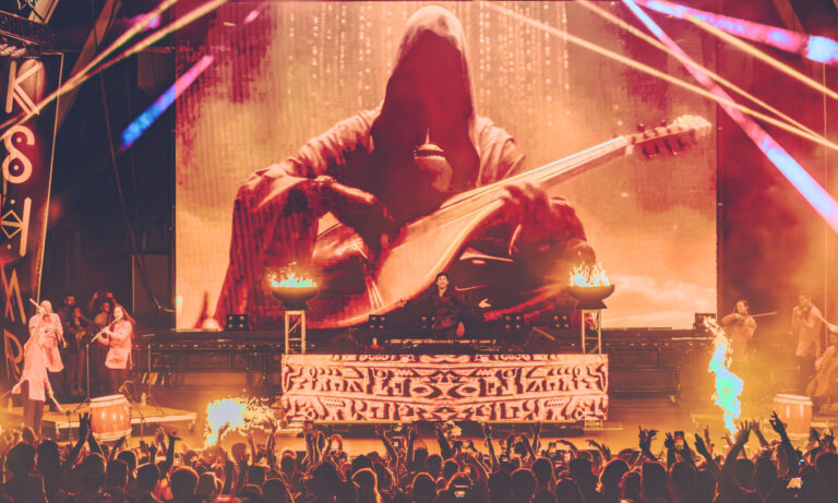 Processing Synth Groups for a Massive, Festival-Ready Sound